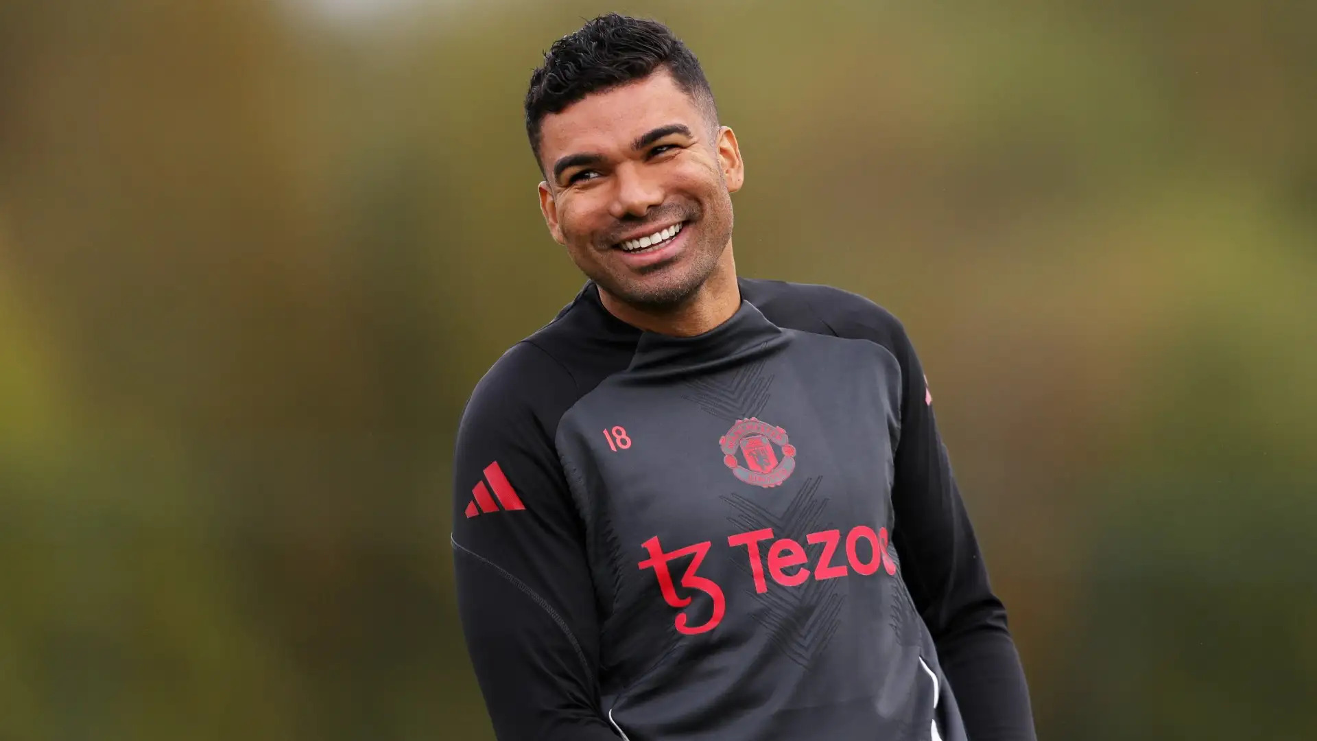 Casemiro shares two-word message following first training wCasemiro shares two-word message following first training with Ruben Amorimith Ruben Amorim