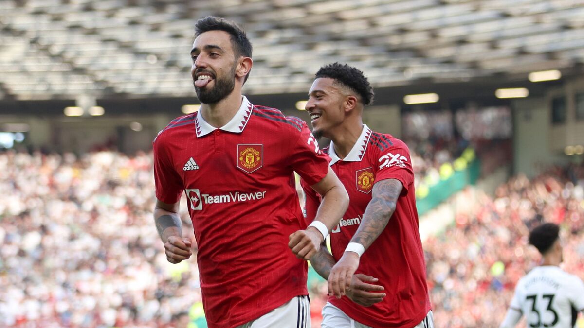 Chris Sutton makes his prediction on Fulham vs Manchester United