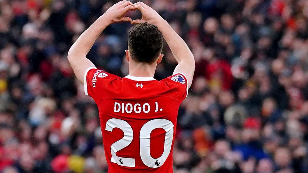Liverpool unveil Diogo Jota mural following passing