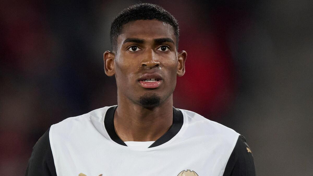 Cristhian Mosquera shares farewell message for Valencia